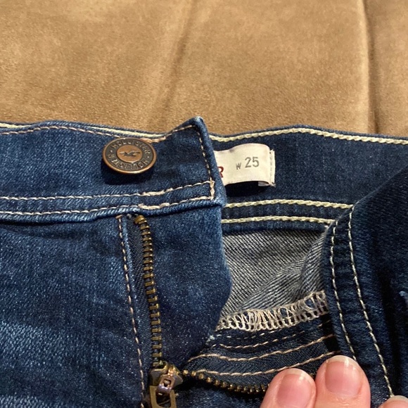 Hollister Jean shorts. Size 25 - Picture 3 of 3